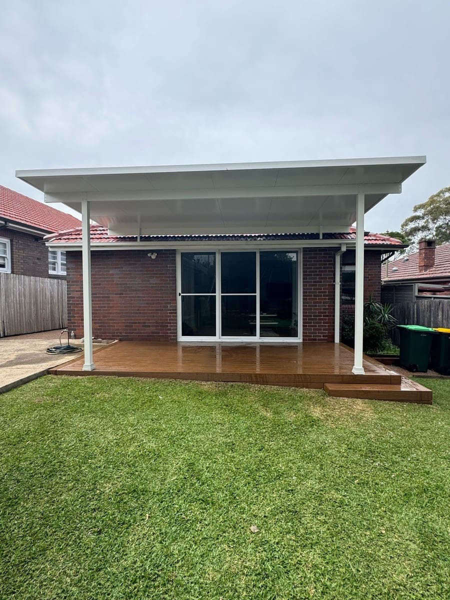 Dulwich Hill Composite Decking with Pergola